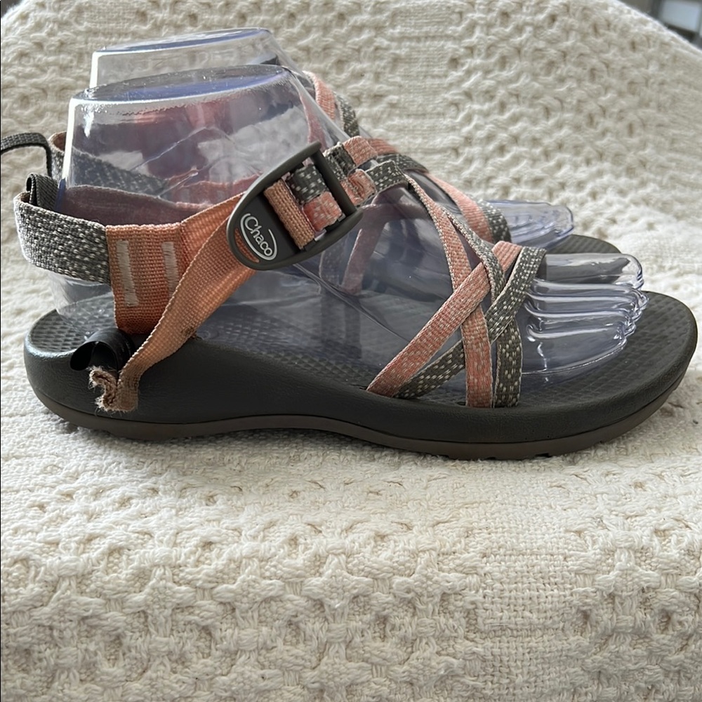 Chaco girls sandals size 5 - Picture 2 of 12